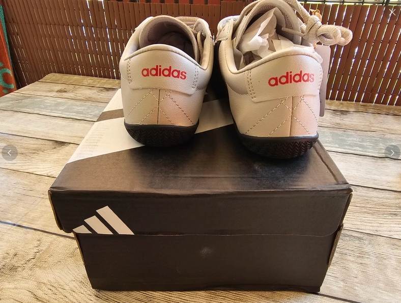 Zapatillas Adidas Grand Court LO Talla 39 1/3