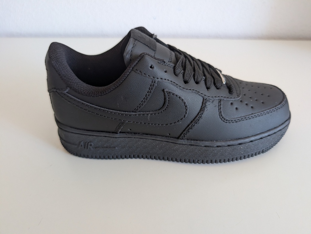 Zapatillas Casual Nike Air Force 1 '07 Triple Black