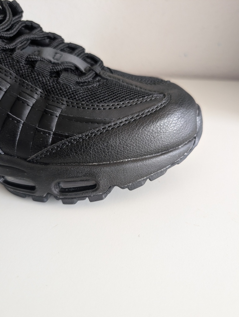 Zapatillas Nike Air Max 95 TT Talla 43